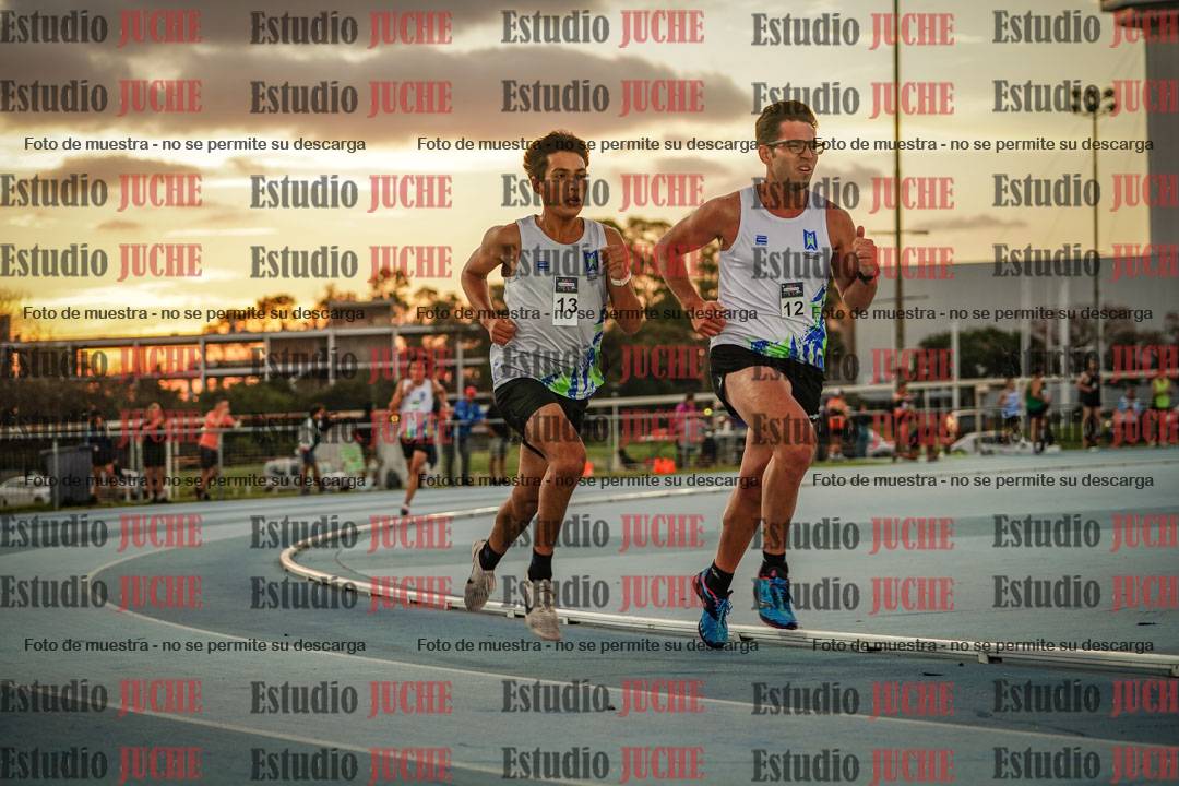 Fotos de los 3000 m llanos de varones