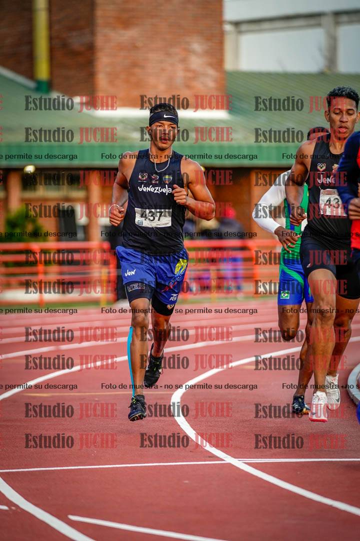Fotos de los 1500 m llanos de varones - deca 10