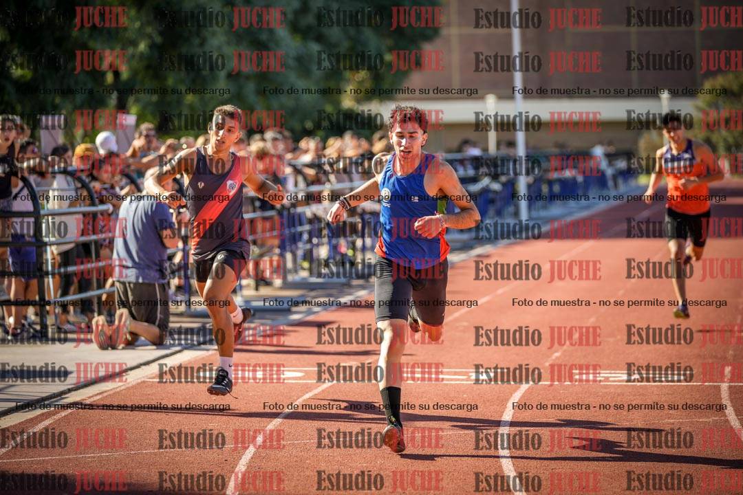 Fotos de los 400 m llanos de varones