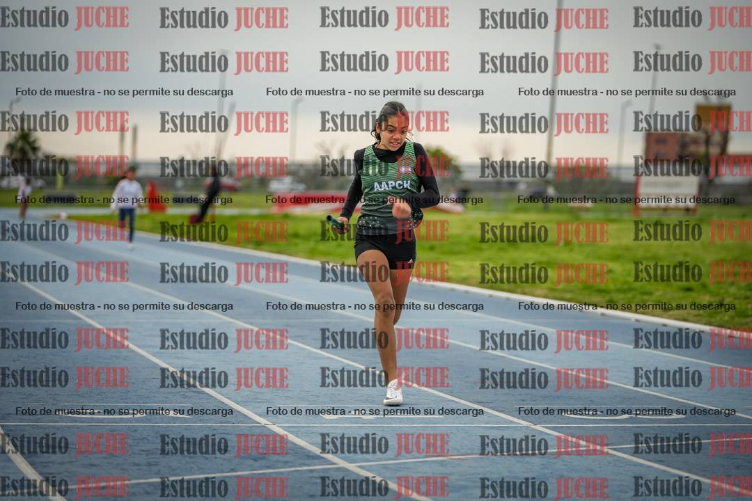 Fotos de las postas 5x80 m de mujeres - U14 - FINAL