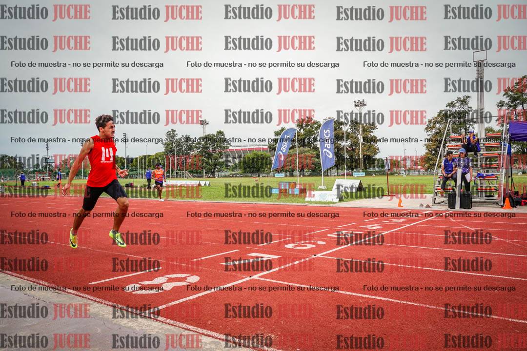 Fotos de los 400 m llanos de varones
