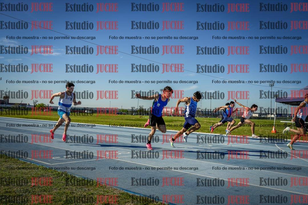 Fotos de los 100 m llanos de varones - FINAL