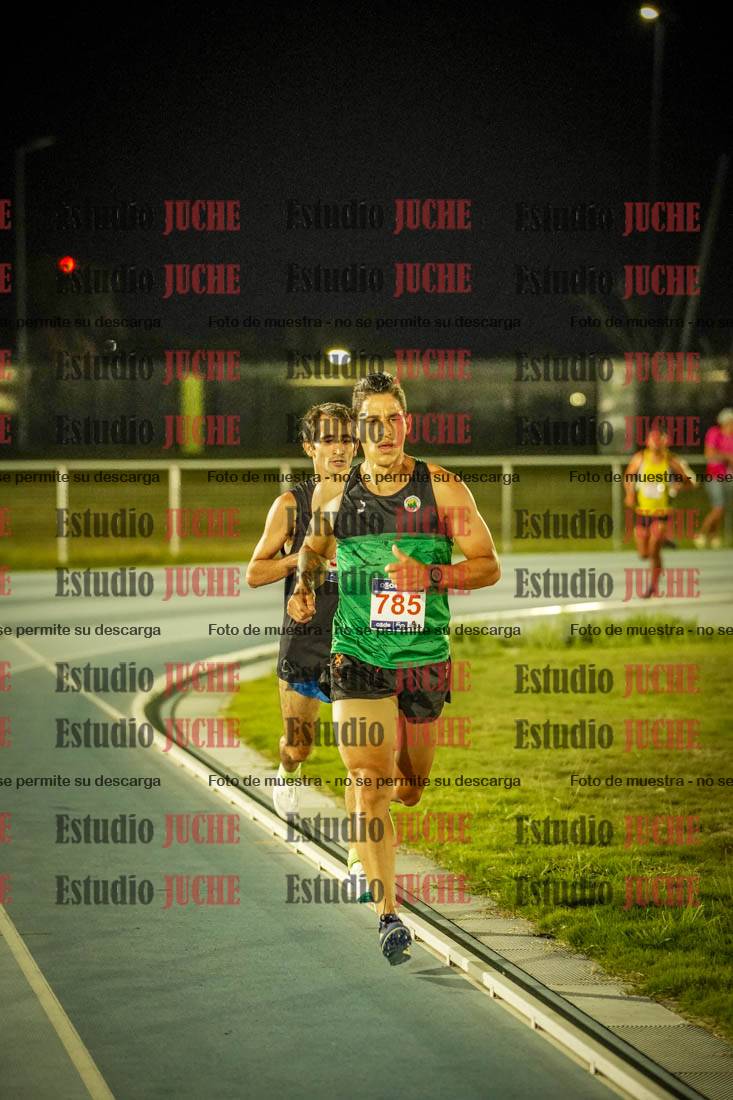 Fotos de los 3000 m llanos de varones
