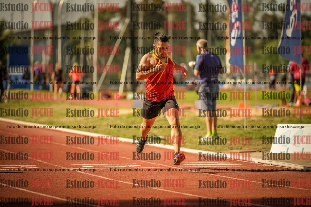 Fotos de los 400 m llanos de varones