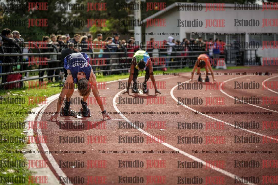 Fotos de los 400 m llanos de varones