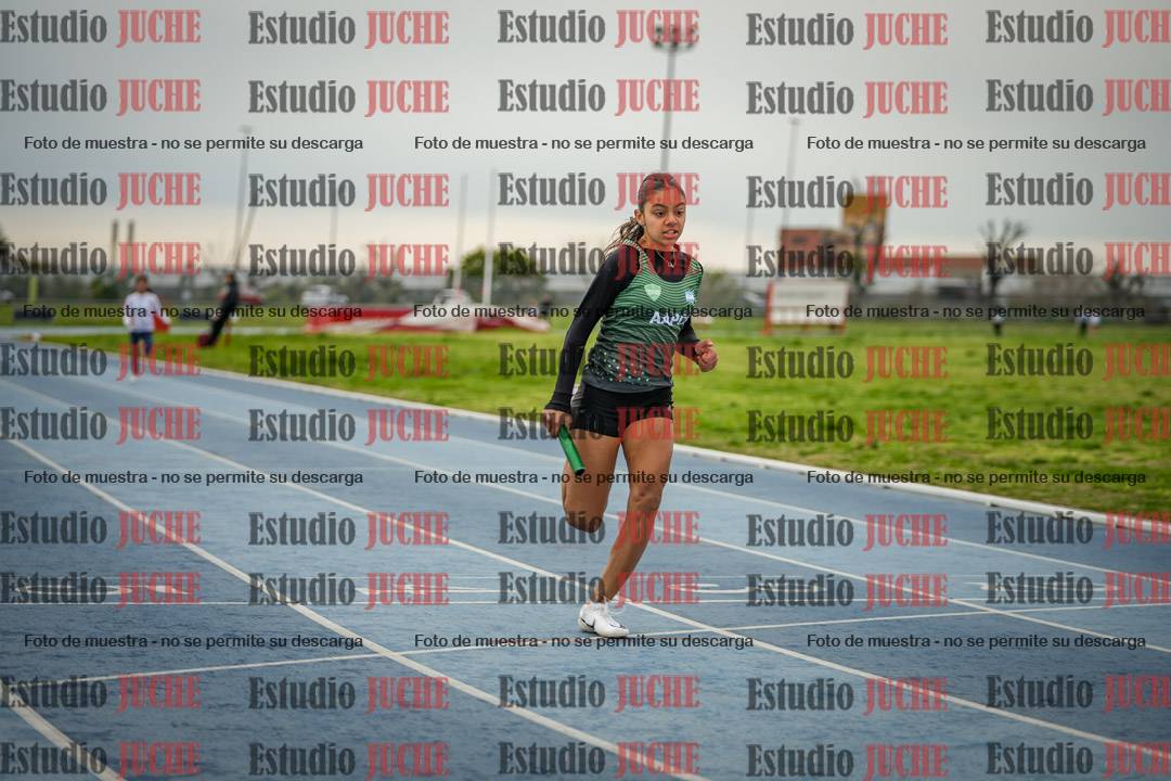 Fotos de las postas 5x80 m de mujeres - U14 - FINAL