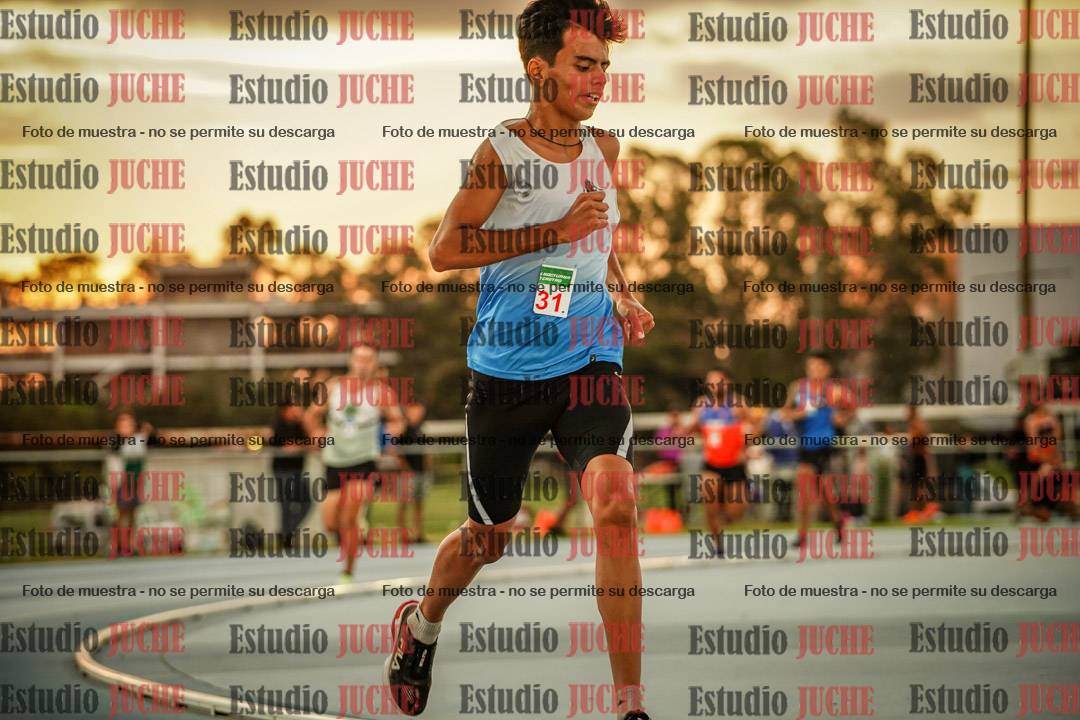 Fotos de los 3000 m llanos de varones