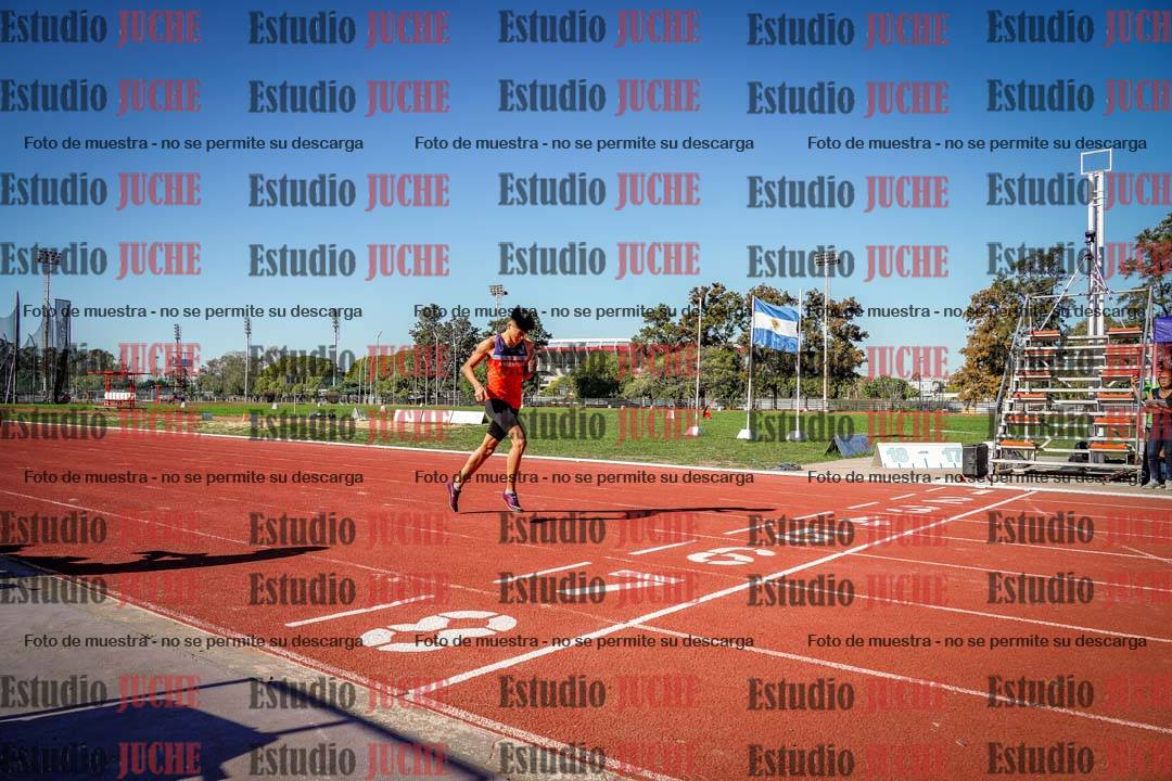 Fotos de los 400 m llanos de varones