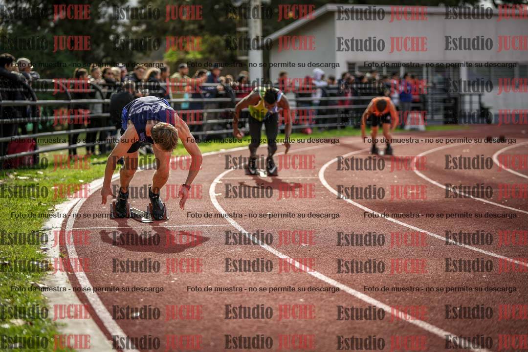 Fotos de los 400 m llanos de varones