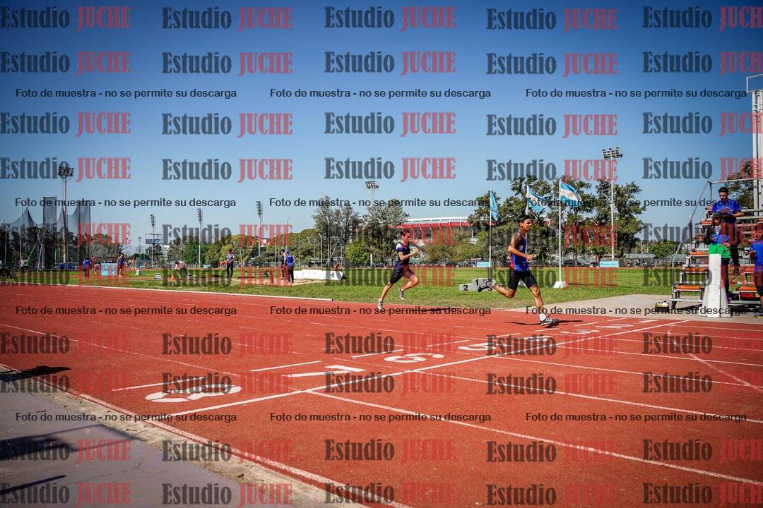 Fotos de los 400 m llanos de varones