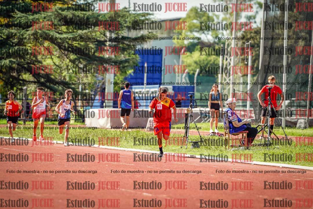 Fotos de los 1000 m llanos de varones