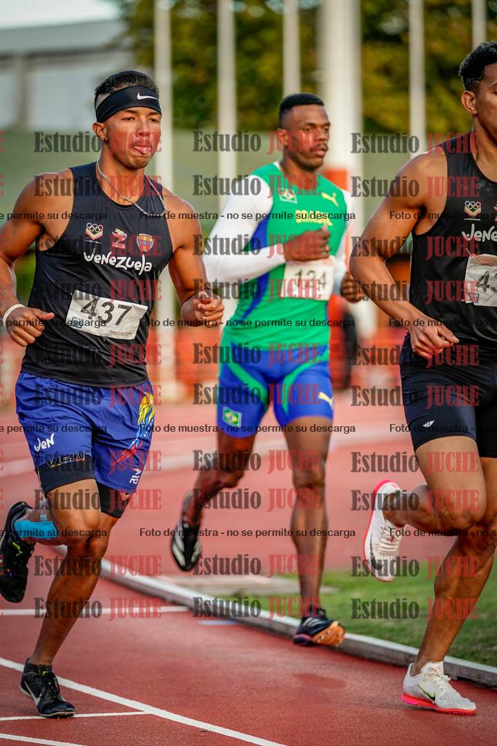 Fotos de los 1500 m llanos de varones - deca 10