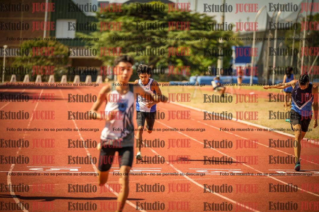 Fotos de los 400 m llanos de varones
