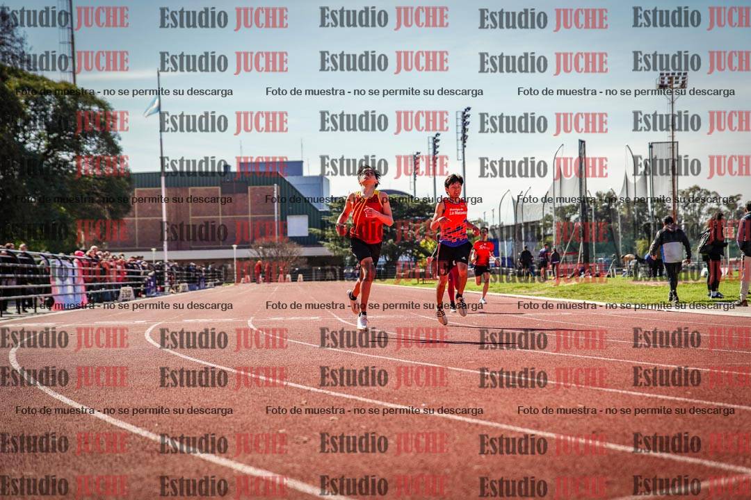 Fotos de los 200 m llanos de varones