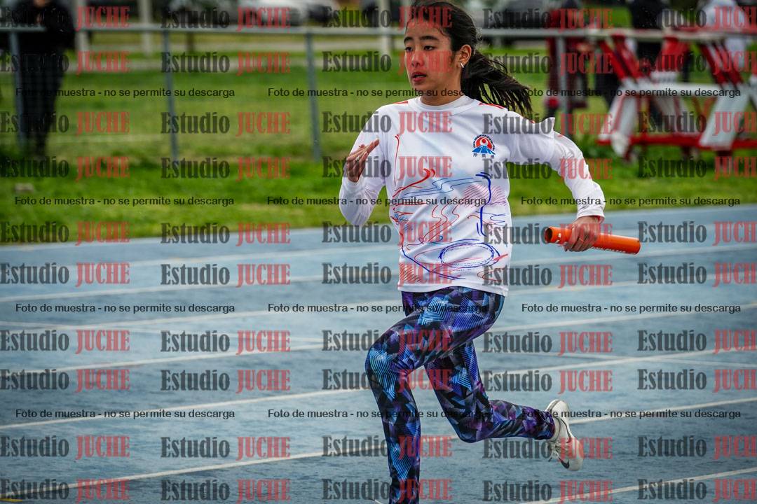 Fotos de las postas 5x80 m de mujeres - U14 - FINAL
