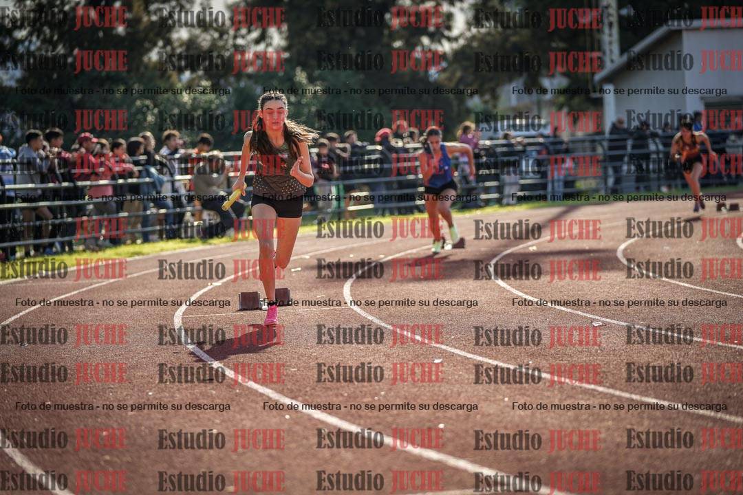 Fotos de las postas 4x400 m llanos de mujeres