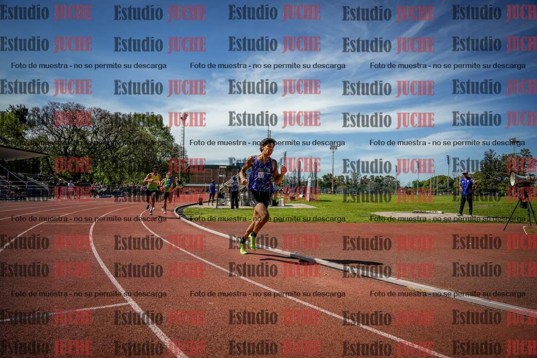 Fotos de los 800 m llanos de varones