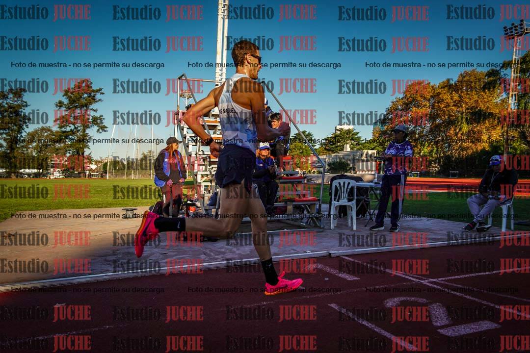 Fotos de los 3000 m llanos de varones