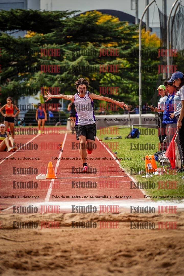 Fotos del salto triple de mujeres y varones