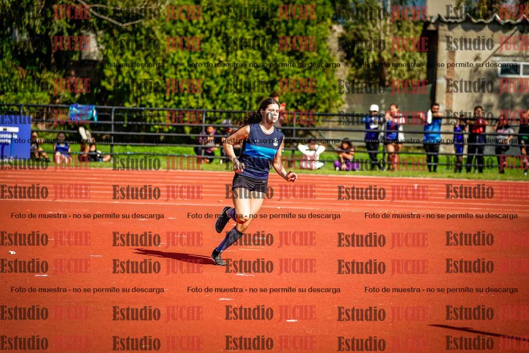 Fotos del salto en alto de mujeres