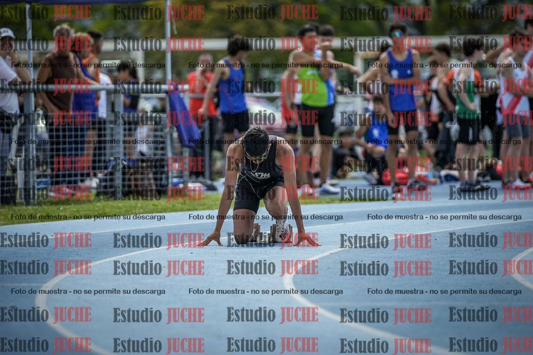 Fotos de los 400 m llanos de varones