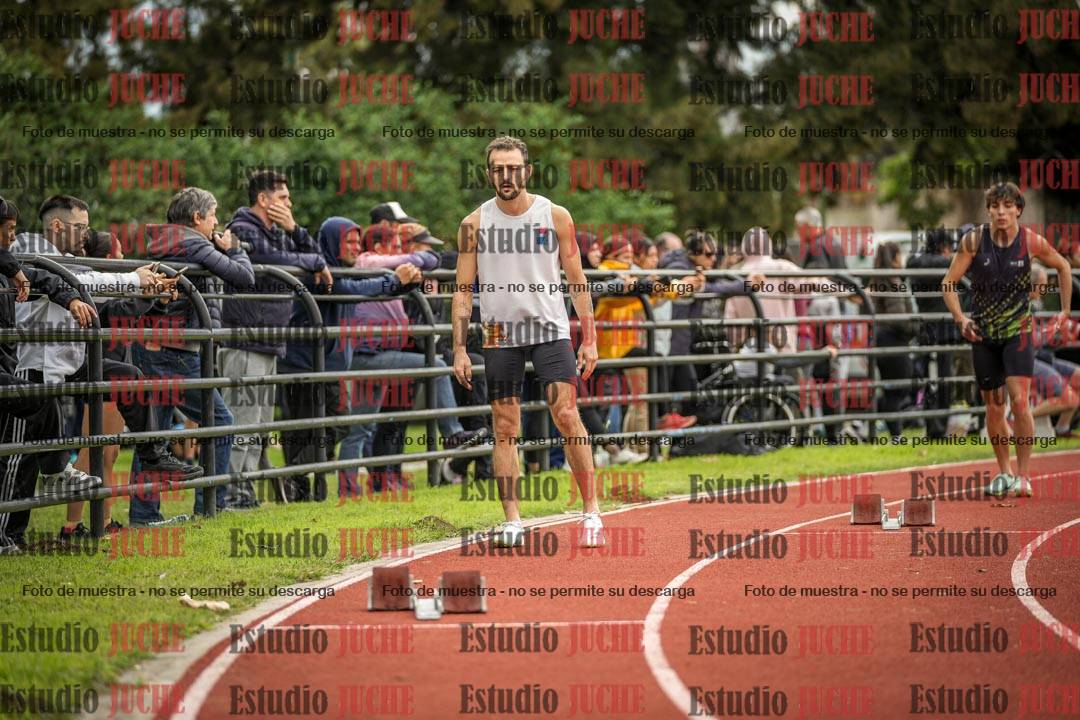 Fotos de los 400 m llanos de varones