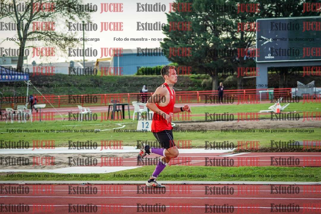 Fotos de los 1500 m llanos de varones - deca 10