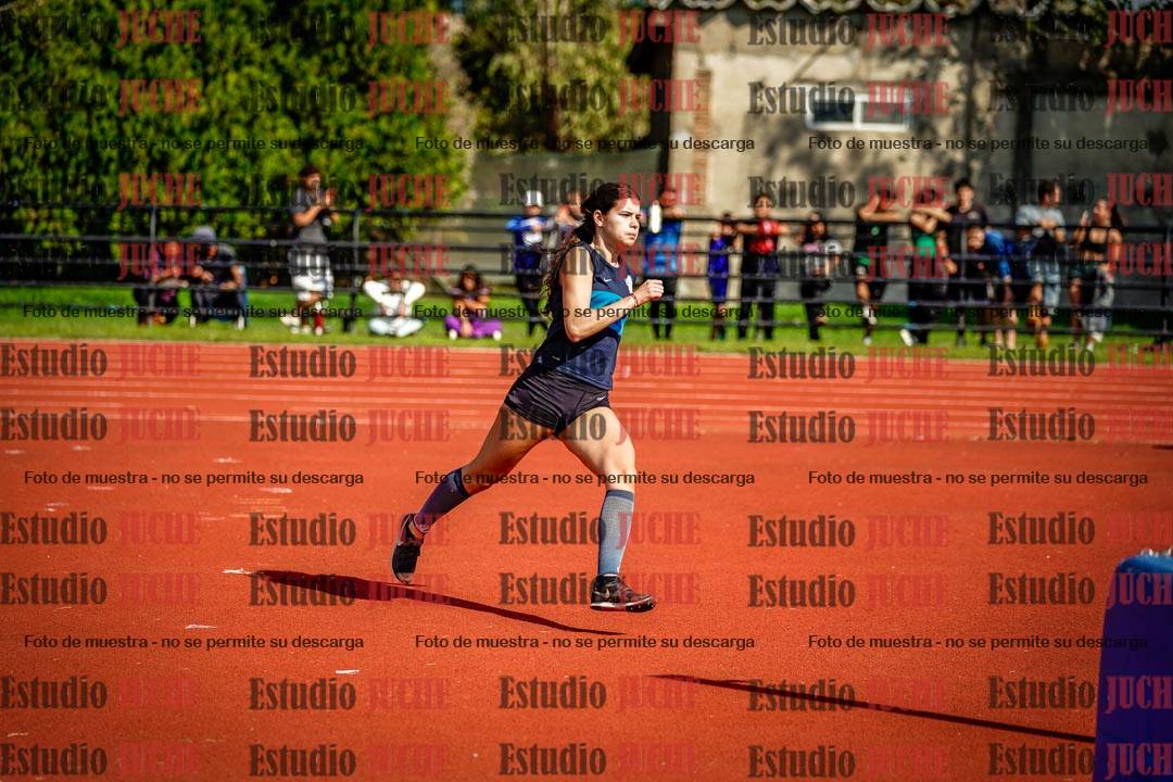 Fotos del salto en alto de mujeres