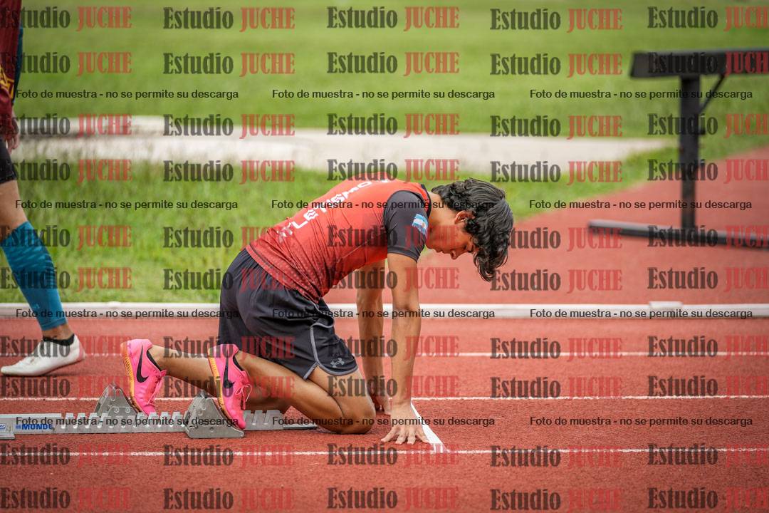 Fotos de los 400 m llanos de varones
