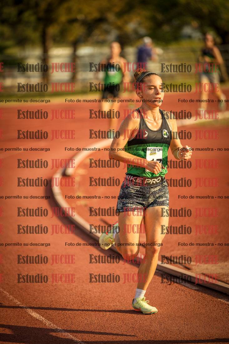 Fotos de los 5000 m llanos de mujeres y varones