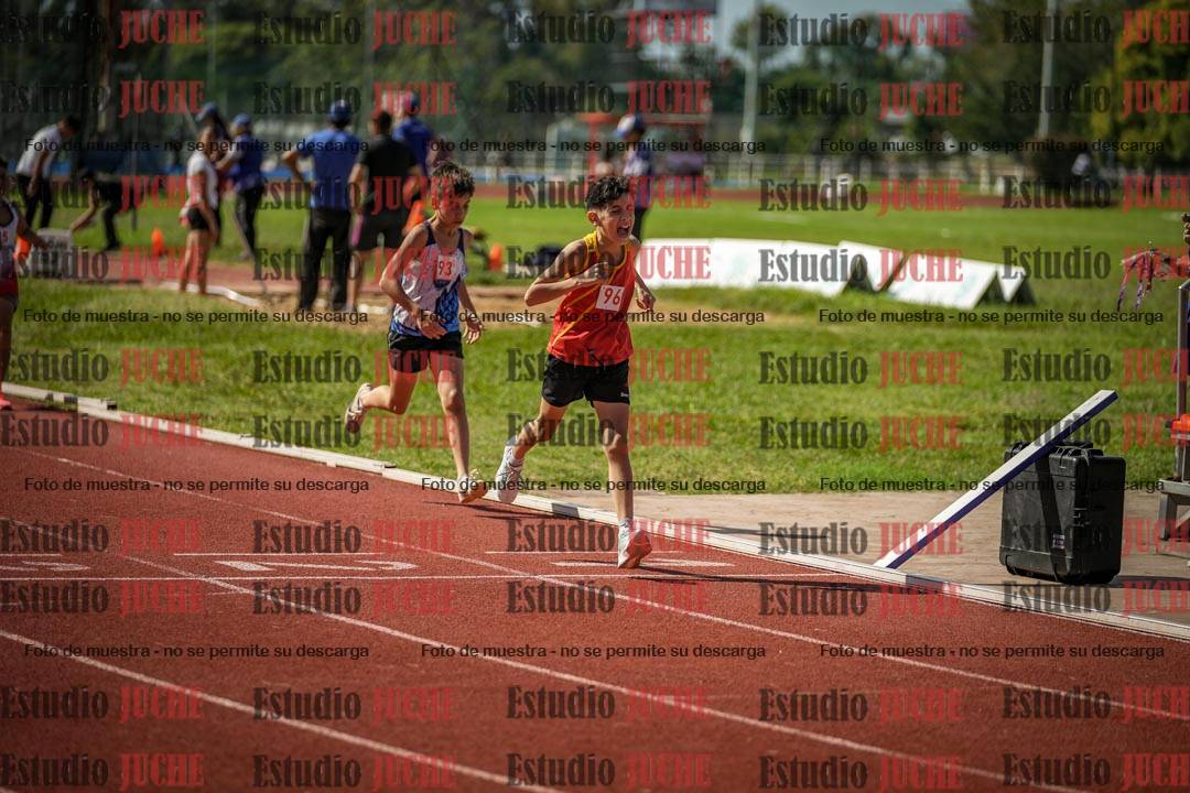 Fotos de los 1000 m llanos de varones
