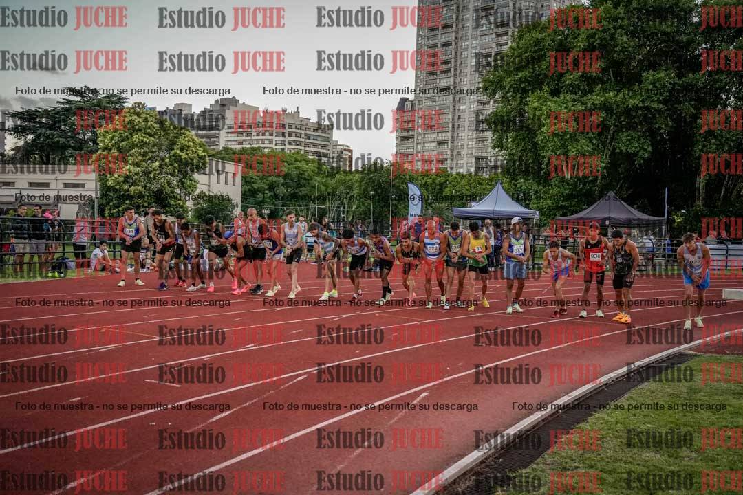 Fotos de los 1500 m llanos de varones