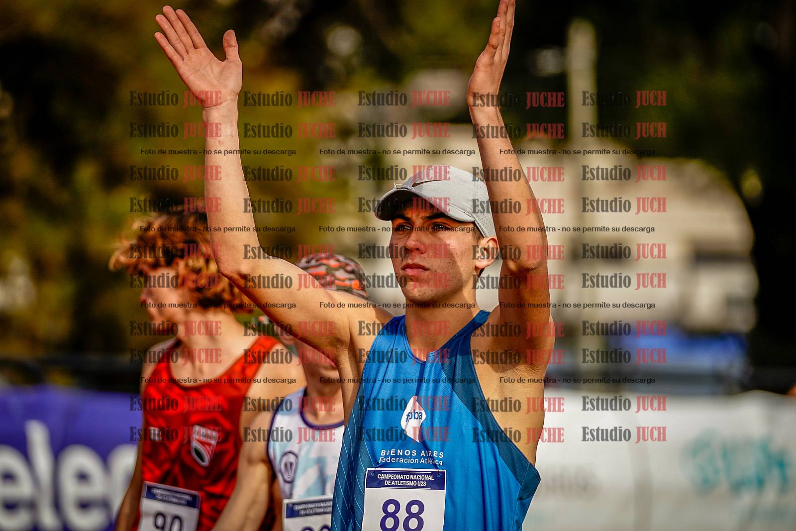 Fotos de los 3000 m con obstáculos de varones