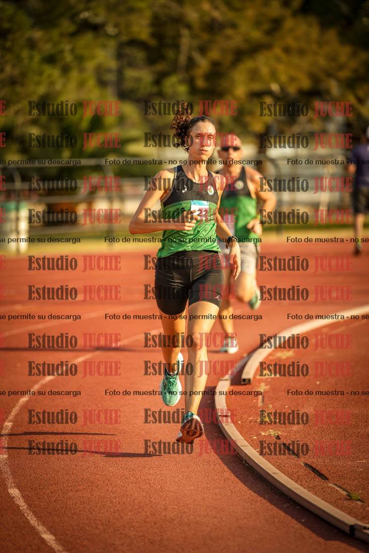 Fotos de los 5000 m llanos de mujeres y varones