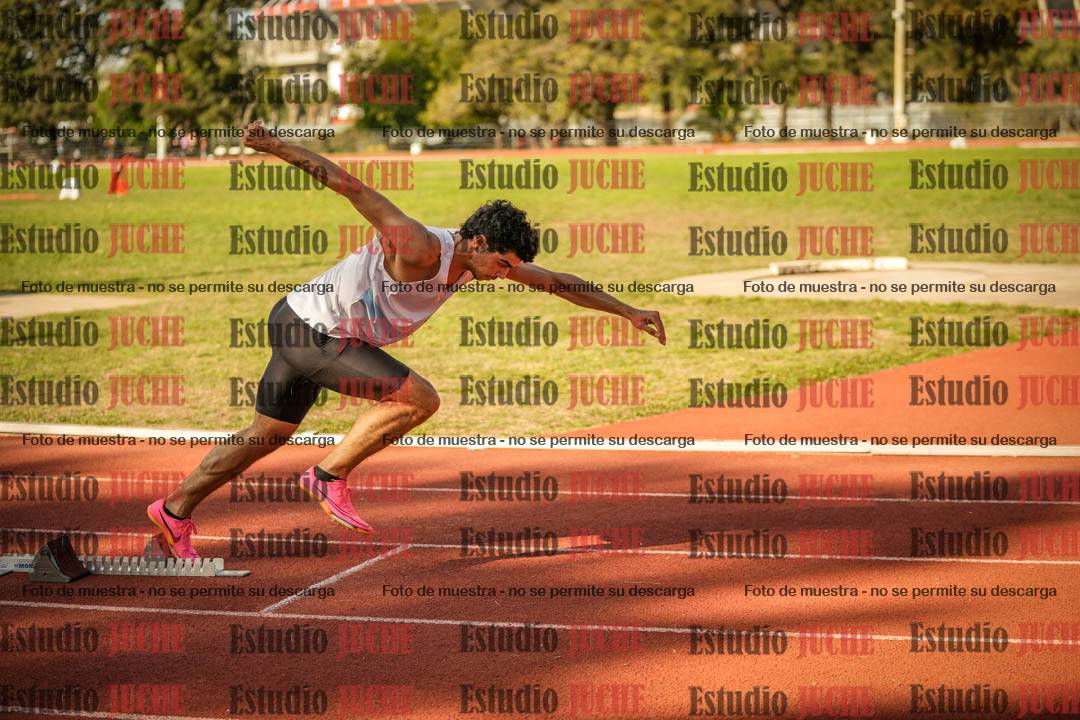 Fotos de los 400 m llanos de varones