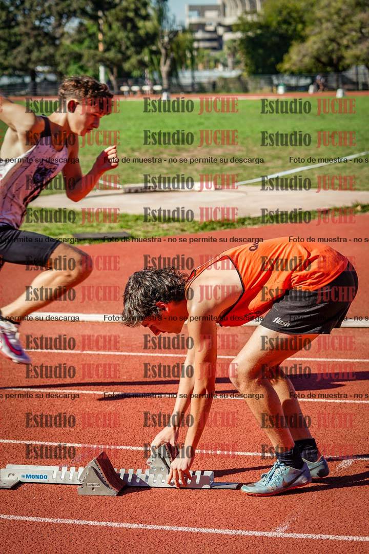 Fotos de los 400 m llanos de varones