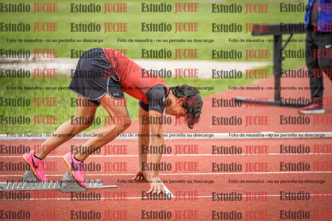 Fotos de los 400 m llanos de varones