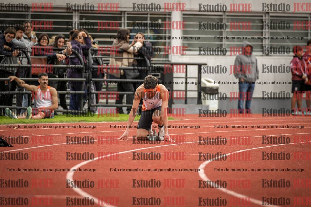 Fotos de los 400 m llanos de varones