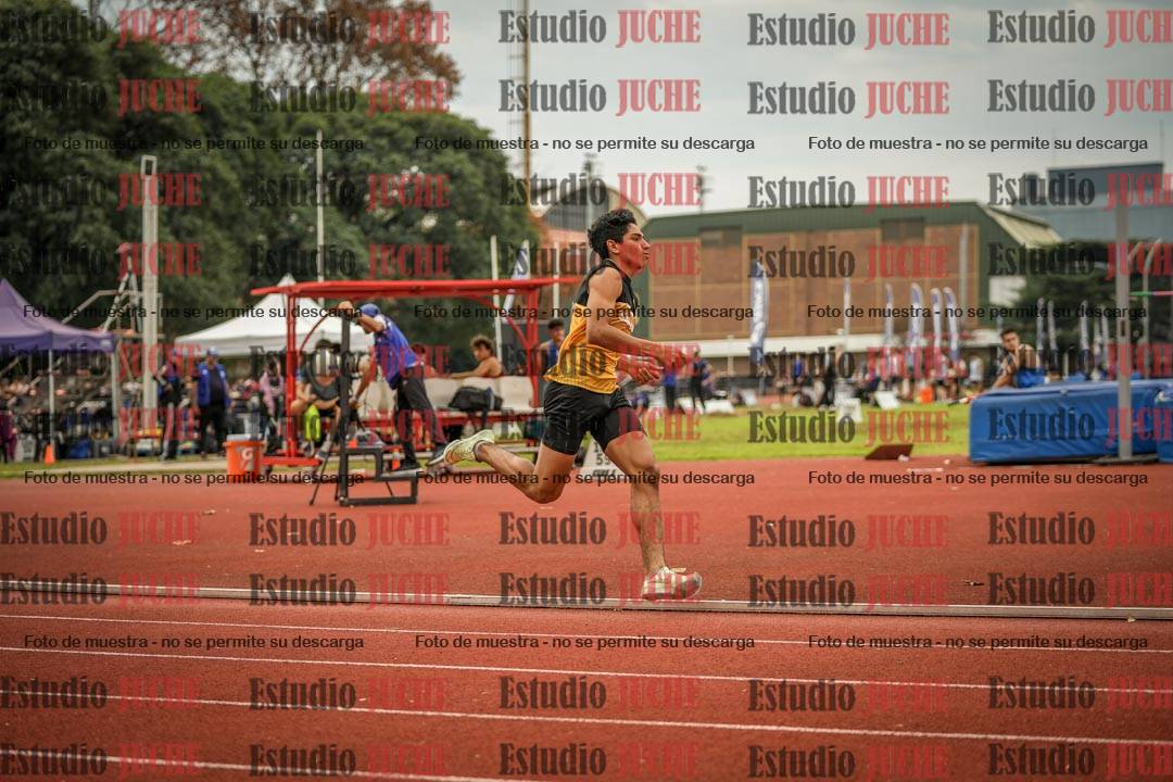 Fotos de los 400 m llanos de varones - FINAL