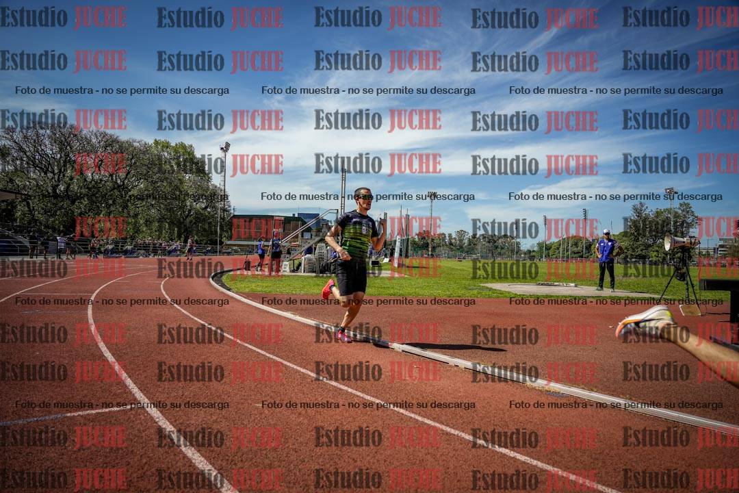 Fotos de los 800 m llanos de varones