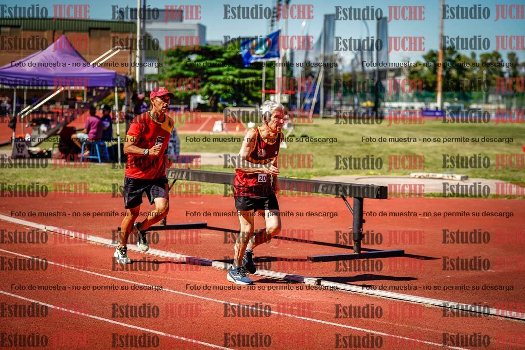 Fotos de los 800 m llanos de varones