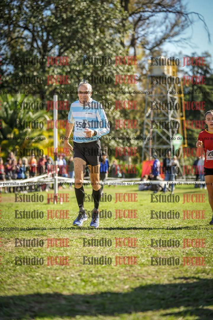 Fotos de la llegada del cross de 1500 m