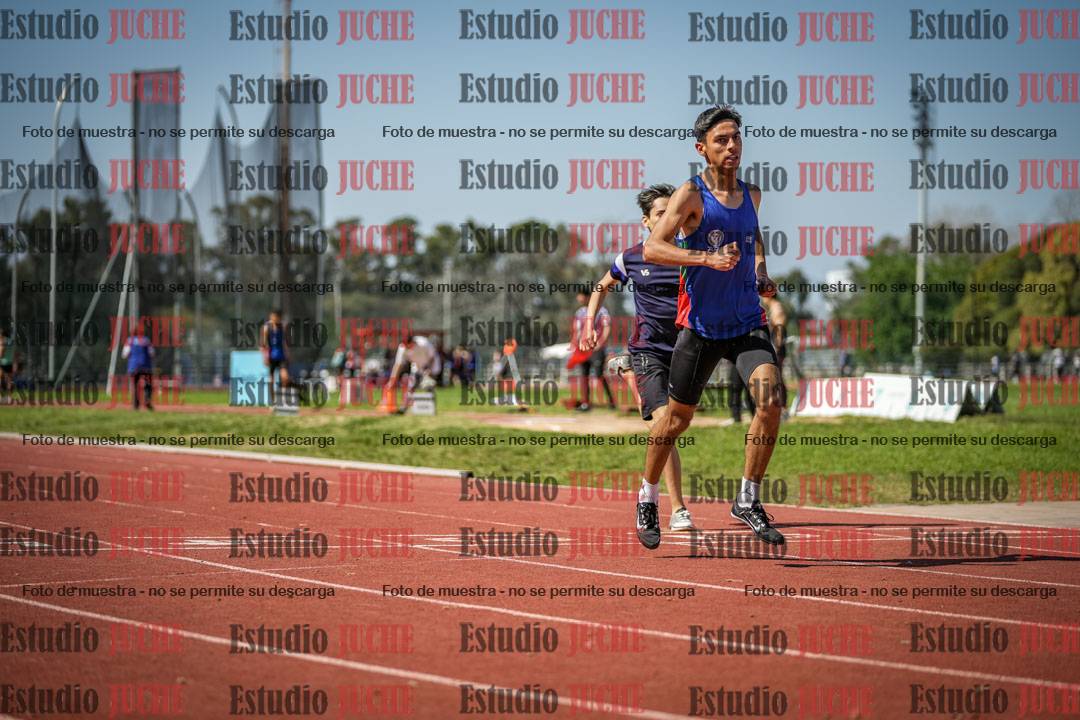 Fotos de los 400 m llanos de varones