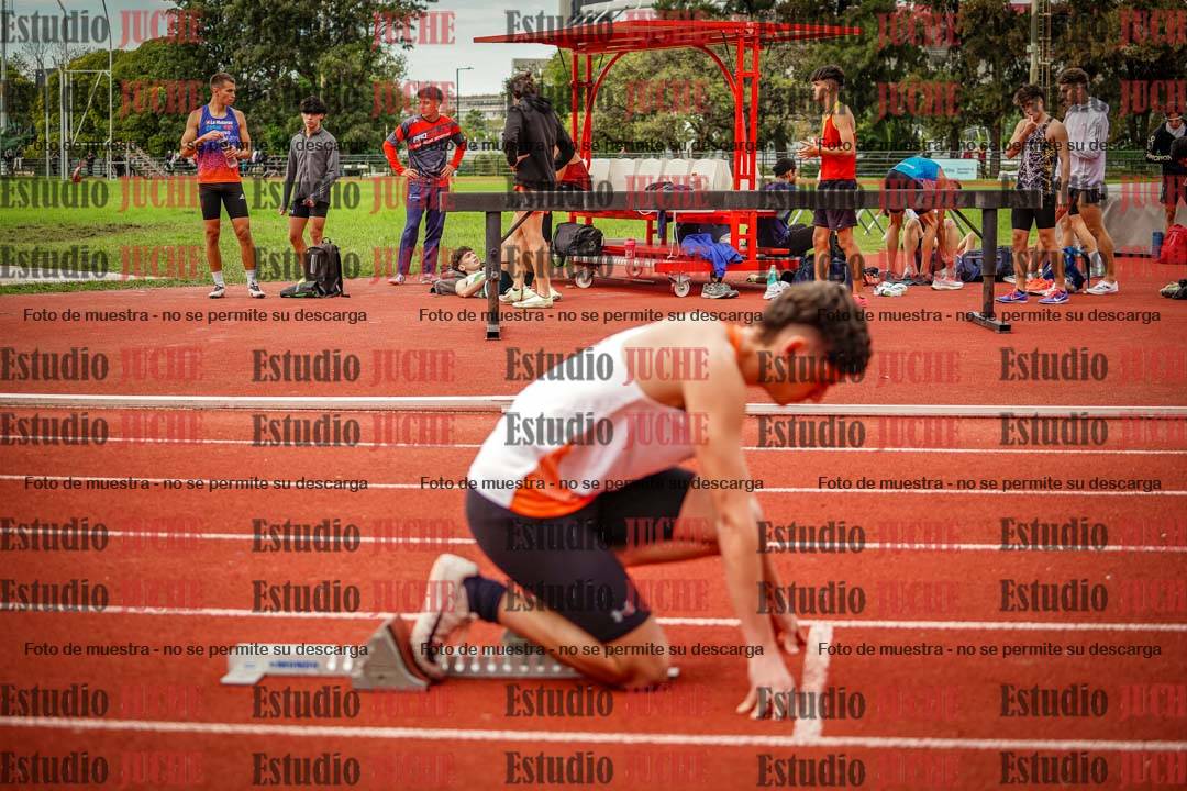 Fotos de los 400 m llanos de varones