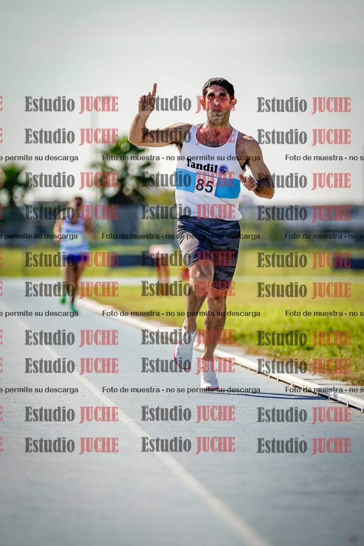 Fotos de los 3000 m llanos de varones