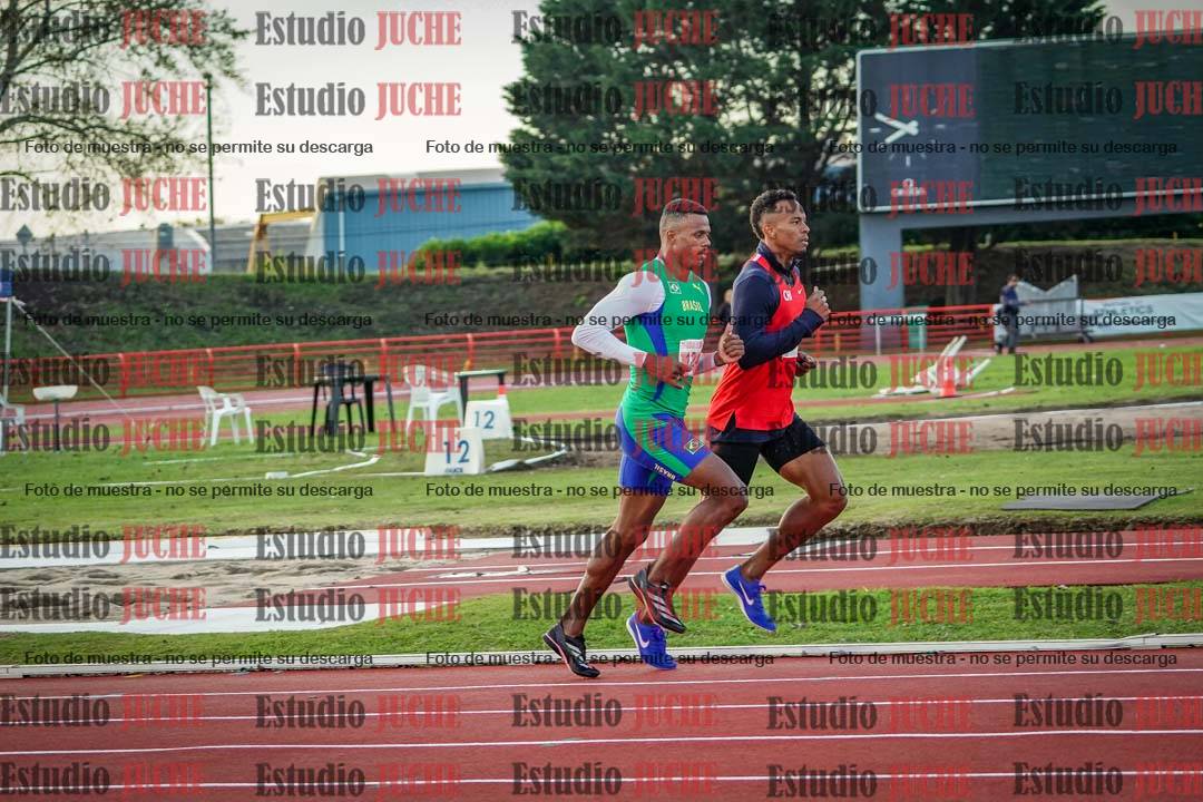 Fotos de los 1500 m llanos de varones - deca 10