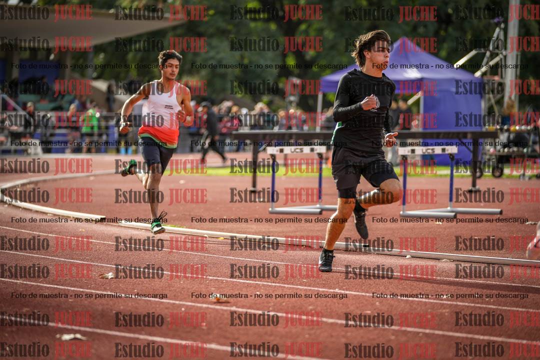 Fotos de los 400 m llanos de varones