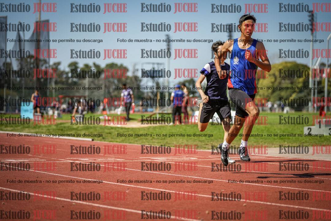 Fotos de los 400 m llanos de varones