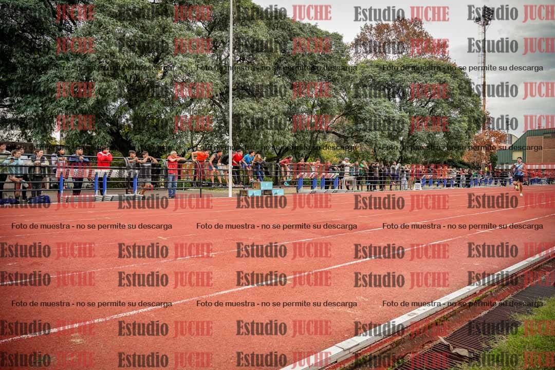 Fotos de los 400 m llanos de varones - FINAL