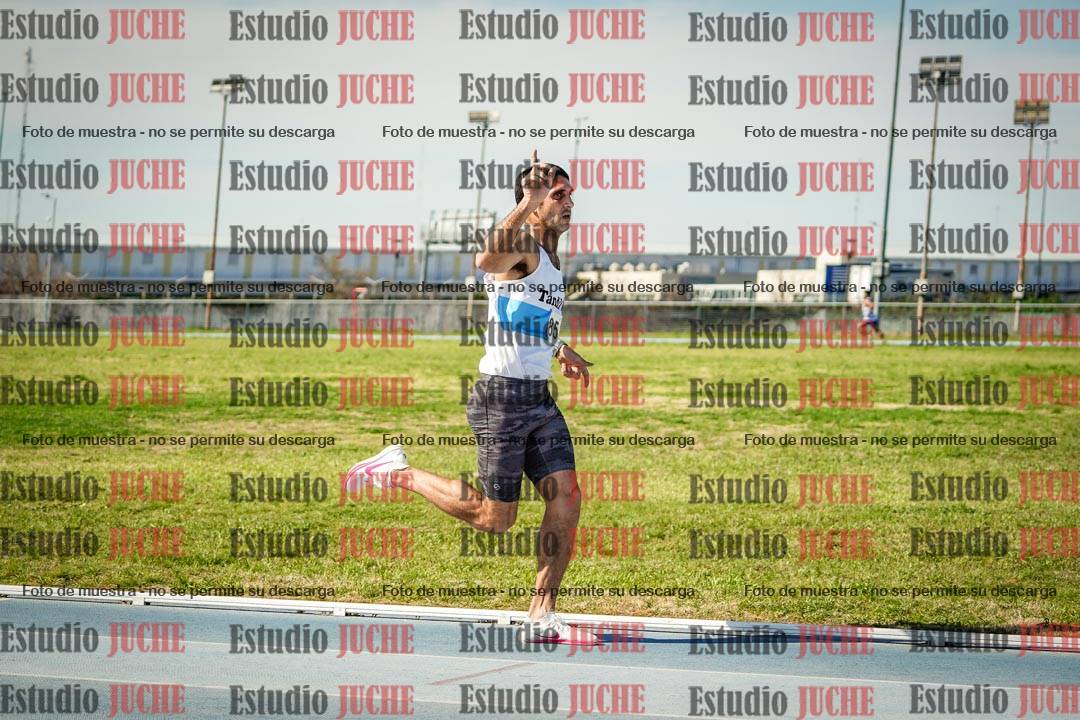 Fotos de los 3000 m llanos de varones